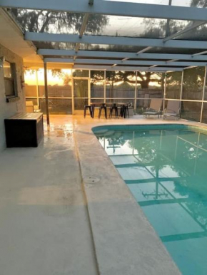 Horizon Oasis Pool Home Double Master